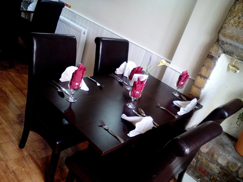 Zara Continental Hotel Langholm Екстериор снимка